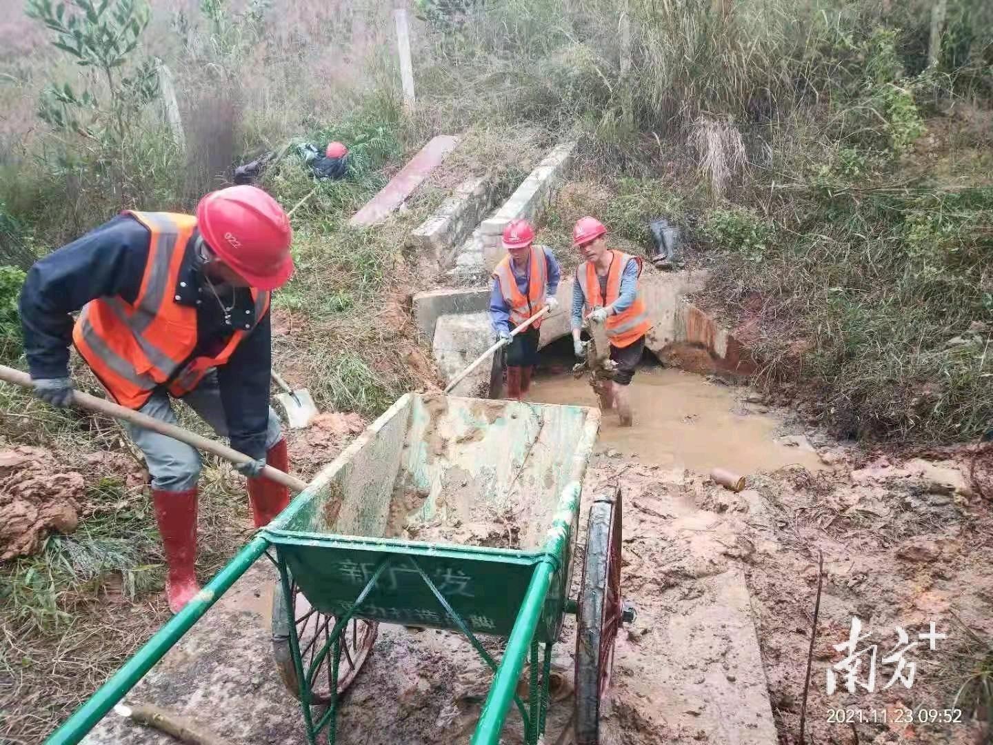 阳茂高速最新车祸