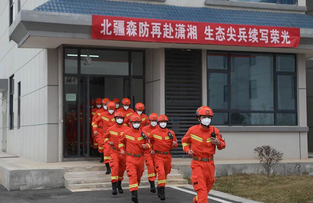 阴霾天空